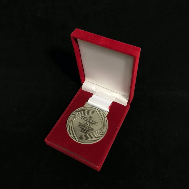 熱情如火的110年全大運,一座專屬於你的客製化獎盃設計 - 2025 文洋獎盃 110年全運會獎牌外盒包裝