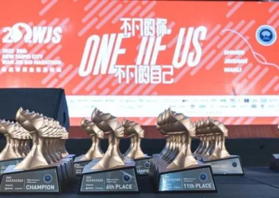 萬金石馬拉松20週年，最能代表新北地標的女王頭獎盃設計