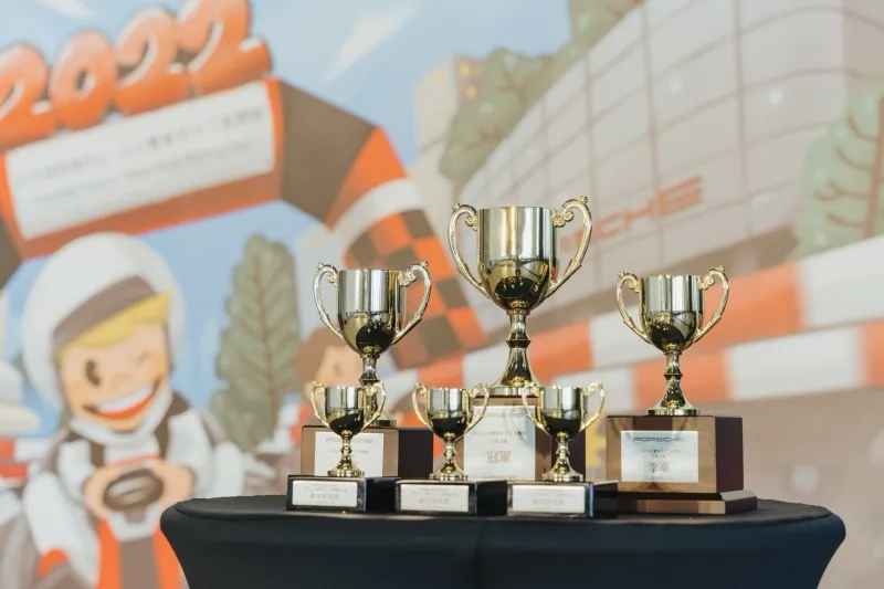 兒童專屬獎盃，2022年保時捷小小賽車手客製化獎盃設計