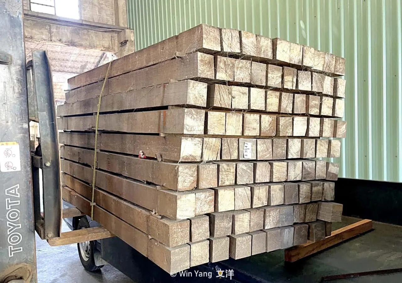 曾經站在電線桿上的材料搖身一變成為環保材質獎盃,台電木橫擔獎盃 - 2025 文洋獎盃 台電木橫擔