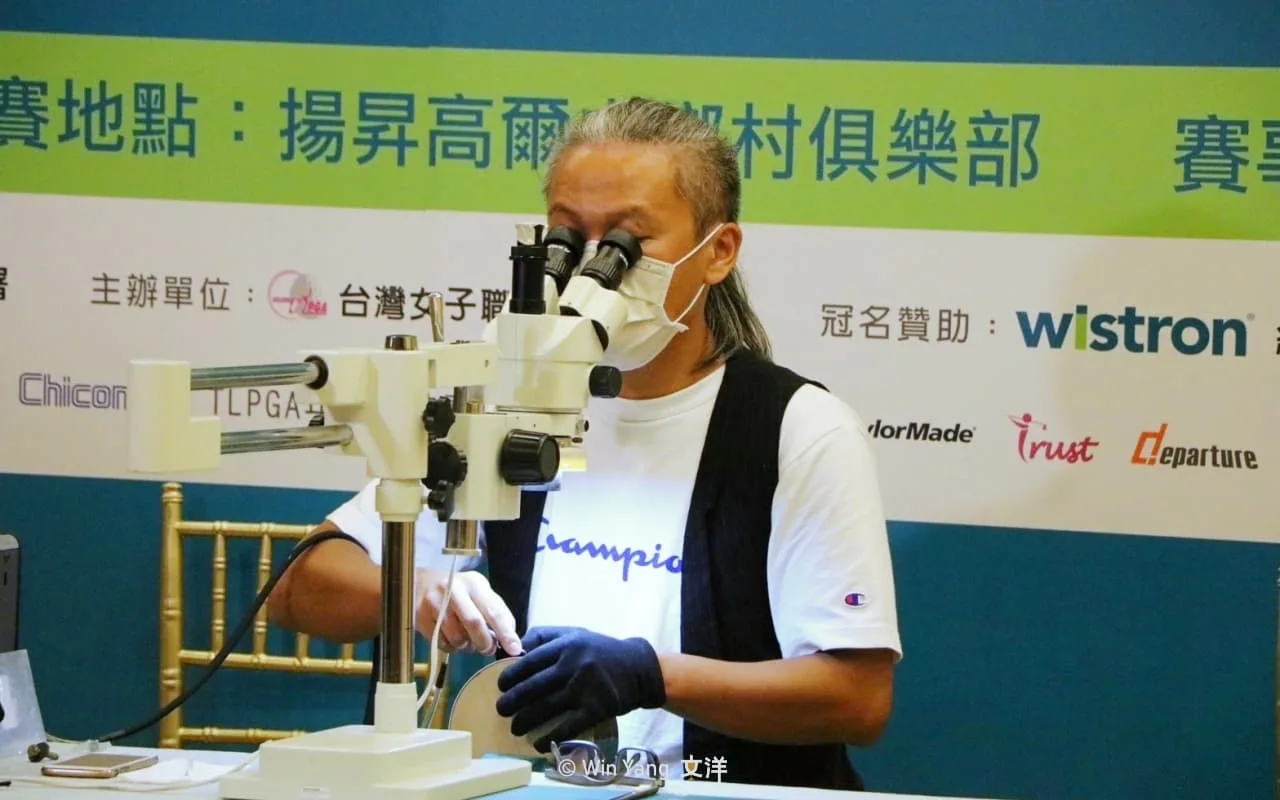 總獎金高達80萬美元的2023緯創女子公開賽,客製化獎盃居然是現場雕刻獲獎者姓名! - 2026 文洋獎盃 2023緯創女子公開賽高爾夫球獎盃現場雕刻得獎者姓名