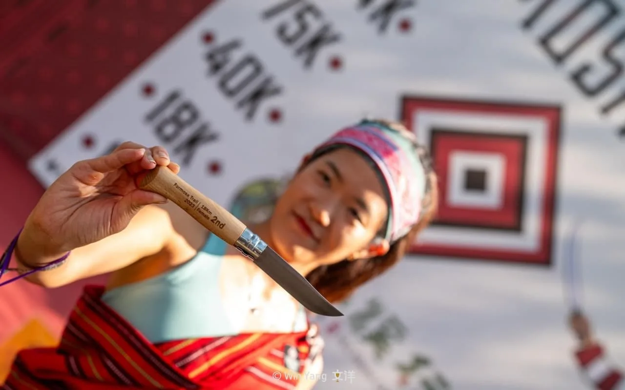 南投山林的盛事!跑山獸FORMOSA TRAIL福爾摩沙古道越野賽事,超過40國國外好手共襄盛舉,融入泰雅族圖騰的客製化獎盃 - 2025 文洋獎盃 2023跑山獸客製化獎盃設計