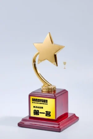 Golden Wing 金翼