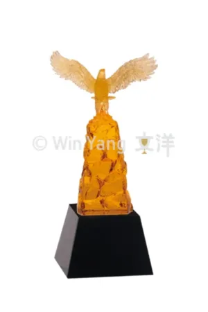 展翅徜徉