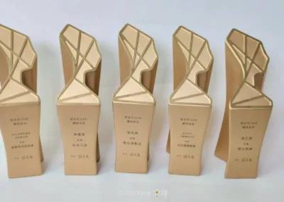MIT客製化獎盃設計案例：新北114年體育有功表揚客製女王頭獎盃
