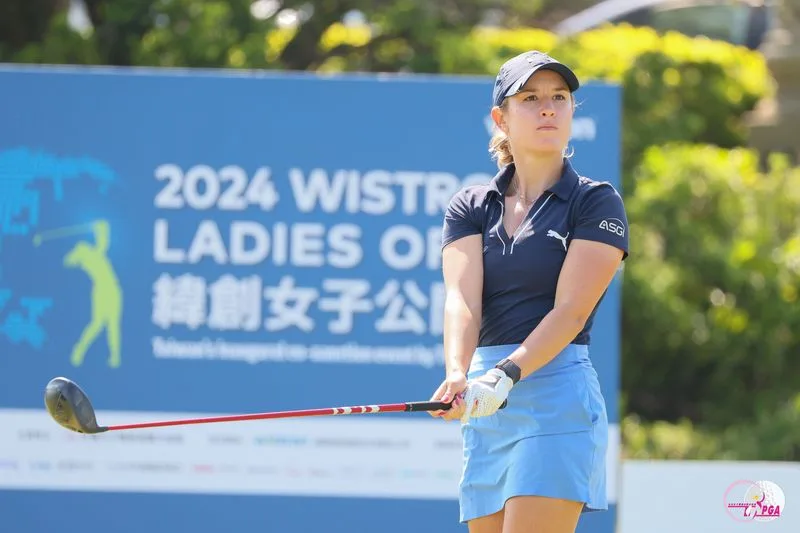 瑞士選手基亞拉‧坦布爾里尼Chiara Tamburlini以兩回合總桿139桿 5，單獨領先TLPGA提供 葉勇宏攝KYR62603 1 - 2026 文洋獎盃